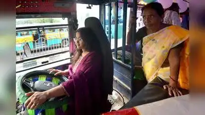Kolkata: Transport minister Arjun Singh on Friday flagged off a procession of four buses