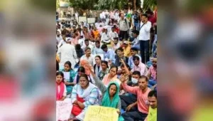 Chaos at Shiksha Nideshalaya as TGT-PGT candidates stage protest