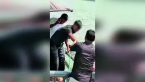 Suicide prevented, cops help tearful family reconcile — Ahmedabad