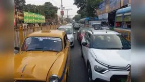 Traffic slowdown in festive season a worry, expect relief from Panchami: CP