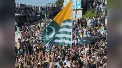 Security forces' crackdown, civil unrest continue in POK, 20 dead