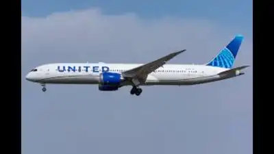 25-year-old Dante Milne, a passenger, allegedly wrote that he was “gonna hijack this” plane