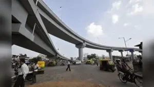 A Vastral resident, believed to be between 35 and 40 years old, died after jumping off