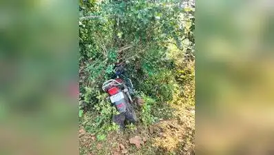 The students then rode on the motorcycle to attend the Navratri celebrations