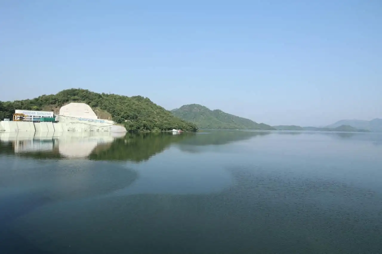 The Sardar Sarovar Narmada dam on Wednesday reached its maximum reservoir level of 138.7 metres
