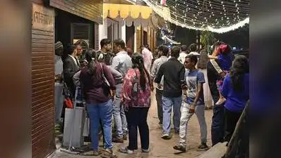 Kolkata: The Mahalaya weekend flagged off the festive fervour and triggered a footfall spike
