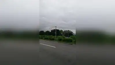 Trio assault cabby on Pune-Mumbai expressway, flee with cellphone & cab