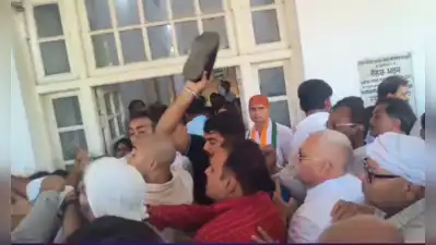 Chaos erupts at UP Cong HQ as supporters of Ajay Rai, councillor clash