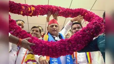 Bid to drive wedge between SP-Cong won't work: Akhilesh