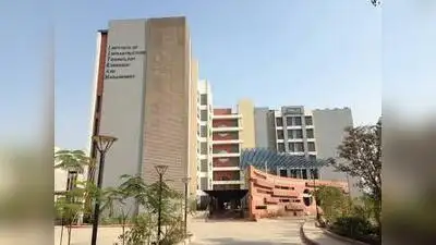 NSUI locks IITRAM gate over campus parking dispute