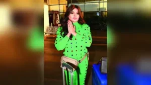 Jhansi court cancels non-bailable warrant against Rakhi Sawant