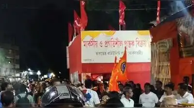 The earthmover that rolled in at Jadavpur to demolish a CPM stall