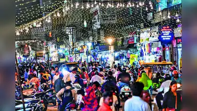 Diwali Rush Exposes Traffic Police, NMC's Failure — No Plan, No Enforcement
