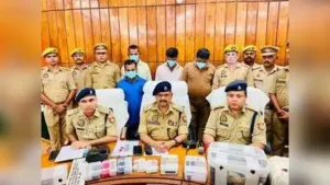 Four people were arrested in Bahraich for posing as police personnel and extorting money