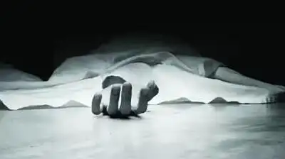 Pune: A six-year-old girl died, and her parents suffered serious injuries