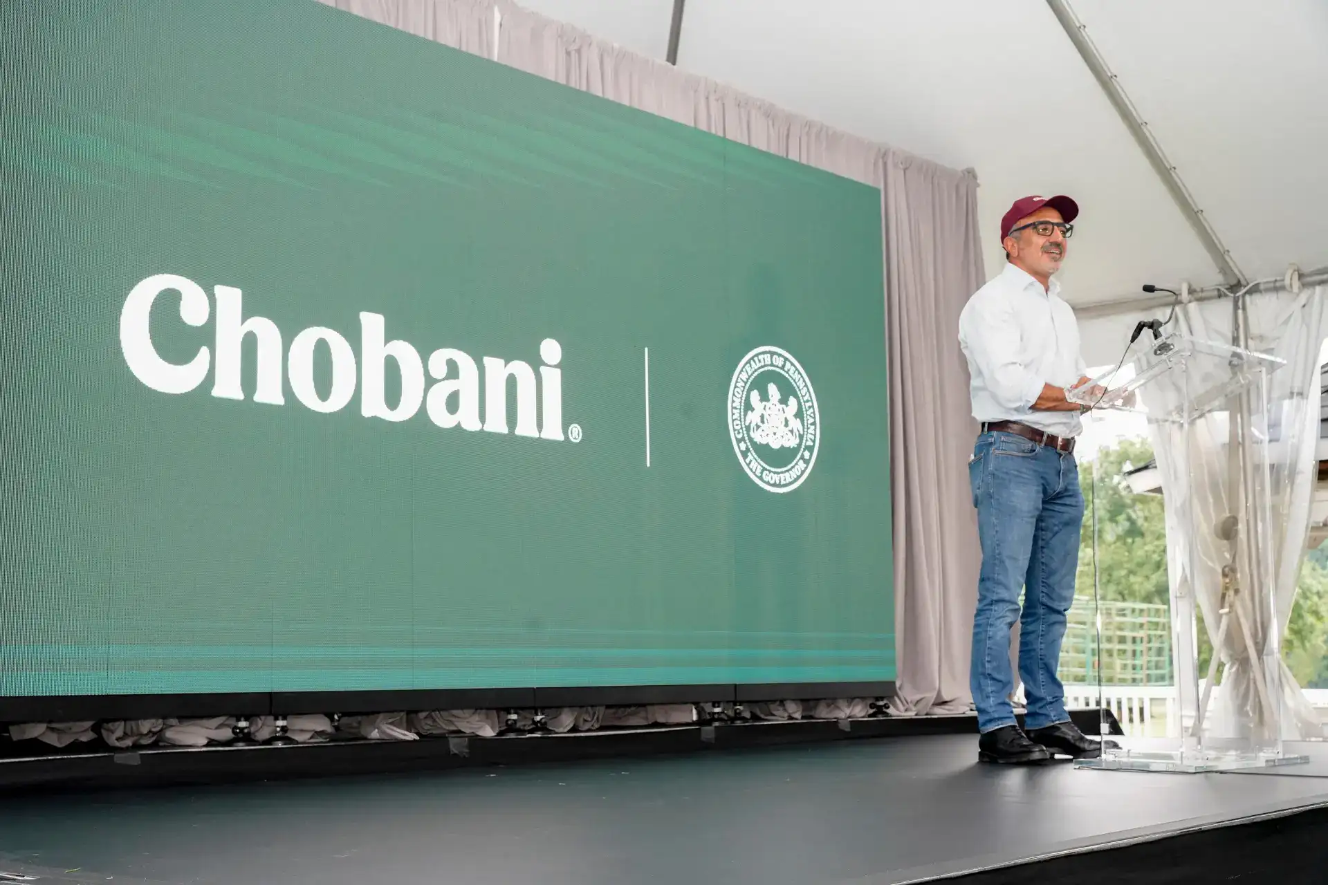 When Hamdi Ulukaya arrived in the United States in 1994, he was: The wider industry impact