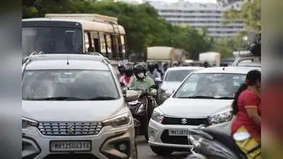 Regular commuters in the Sinhagad Road area have claimed that the road has been witnessing