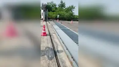 40ft-long MRO gate collapses,guard crushed, trainee critical