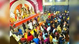 Bengalis in Pune hold on to Bijoya nostalgia — Ghugni, naru and adda