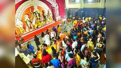 Bengalis in Pune hold on to Bijoya nostalgia — Ghugni, naru and adda