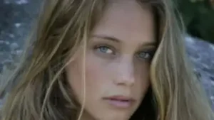 Hannah Jeter, born Hannah Bethany Davis on 5 May 1990, grew up on St Thomas, an island