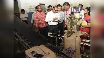During the visit, he examined the operational efficiency of the mill, monitoring the paddy
