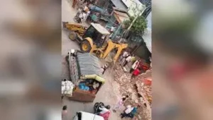 10 Buildings demolished near Kotchehri Golghar crossing for road widening