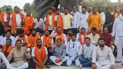 The participants of Janambhumi to Karmabhumi Yatra — Seva Yatris — have been reaching the city