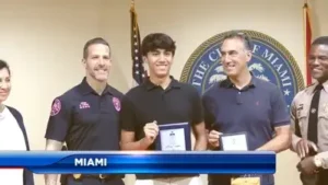 Miami high school senior chased a thief after hearing a woman scream; despite being pepper-sprayed