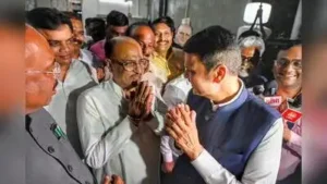 CM at Sole's doorstep, douses revolt in ranks