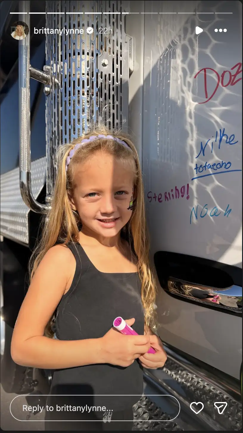 Patrick Mahomes' daughter Sterling looks like Brittany Mahomes' little twin in sweet new photo