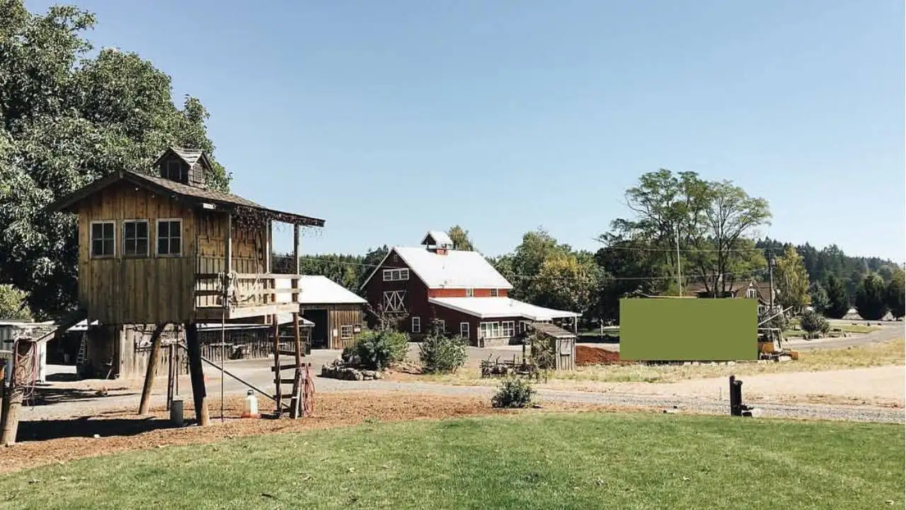 Matt Roloff and Amy Roloff bought their Oregon farm in 1990, years before their family became
