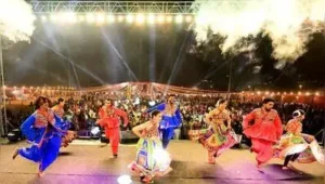 Lucknow: Glittering confronts, intricate braids and circles: The wider industry impact