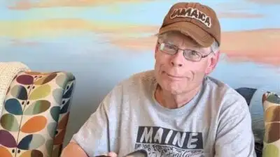 In 2011, Stephen King and Tabitha's foundation gave $120,000 to help heat Maine homes, as
