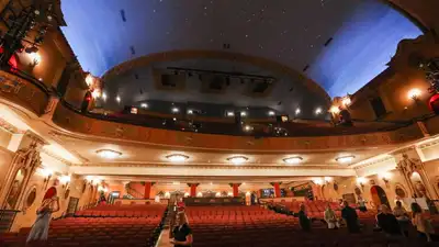 As per reports, the Orpheum Theatre opened in 1922, at a time when atmospheric theatres were
