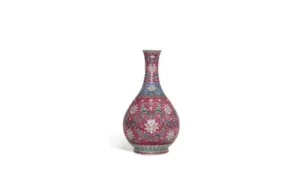 A 37-centimetre Qianlong vase appeared in a Cornish property brochure; it later sold at Sotheby's