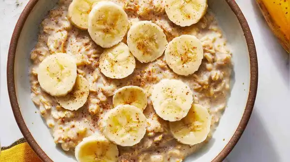 They found that when people with metabolic syndrome followed a strict, low-calorie oatmeal diet