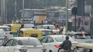 Heavy rain in the evening further worsened traffic, with some passengers spending five to six