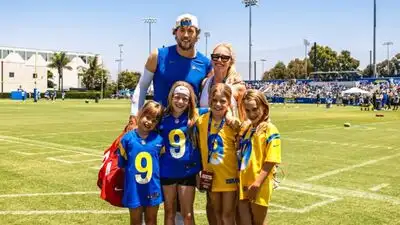 Kelly Stafford missed her flight to Las Vegas while travelling with her four daughters to watch