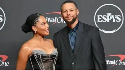 Ayesha Curry posted a poolside photo of herself and her husband ahead of the Warriors' new