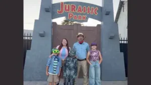 A California family spent about $4,000 and more than 200 hours turning its front yard into Jurassic