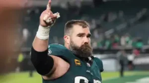 Jason Kelce go from criticising NFL referees to defending them(Getty)