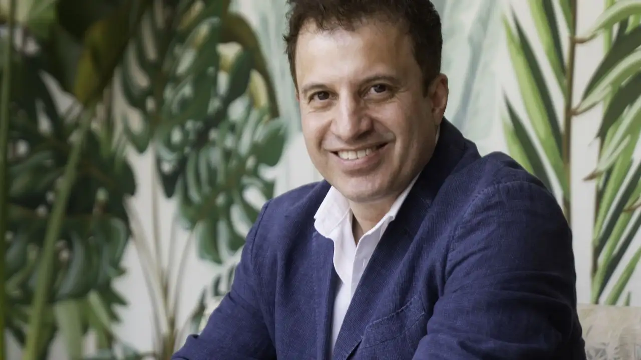 That is the story behind Ishara, the modern Indian restaurant chain co-founded by Prashant