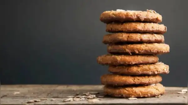 As a rough guide, two medium bananas and about one cup of oats make a small batch of around ten
