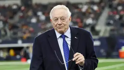 Jerry Jones’ $10 Million Clinton Foundation Gift (Getty Images)
