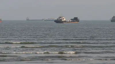 Two vessels, a container ship and a dry bulk carrier, sank near the Strait of Hormuz