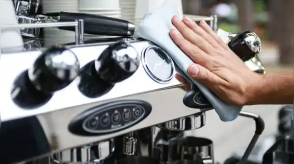 A practical guide to clean your coffee maker: Easy tips to remove residue and make every cup taste