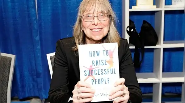 don’t hover, don’t push, and definitely don’t micromanage — Esther Wojcicki’s answer is
