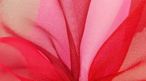 5 breathtaking saree looks to steal the spotlight this Karwa Chauth — From red Banarasi