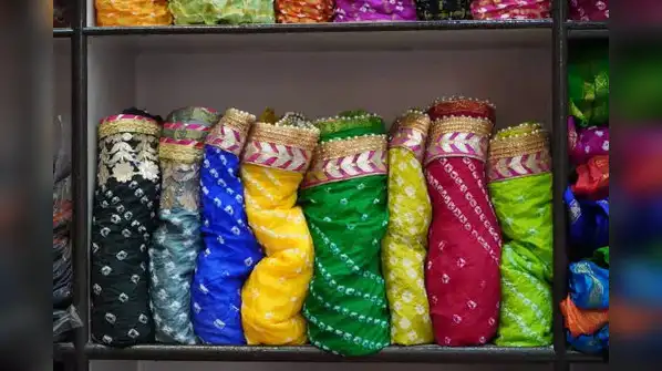 5 breathtaking saree looks to steal the spotlight this Karwa Chauth — From red Banarasi